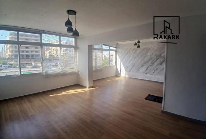 70623076 - Property Image 2