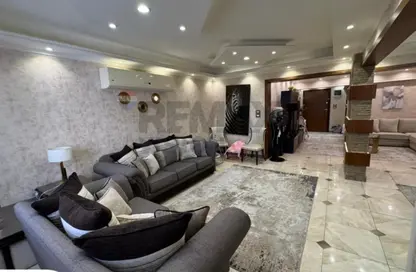 شقة - 2 غرف نوم - 2 حمامات للايجار في ميدان سموحة - سموحة - حي شرق - الاسكندرية