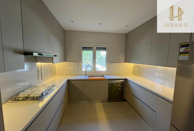 73766433 - Property Image 2
