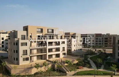 Apartment - 2 Bedrooms - 2 Bathrooms for sale in District 5 - 5th Settlement Compounds - The 5th Settlement - New Cairo City - Cairo