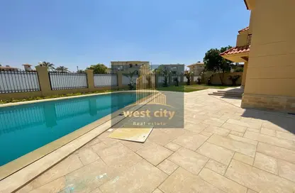 فيلا - 3 غرف نوم - 4 حمامات للبيع في رويال سيتي - كمبوندات الشيخ زايد - الشيخ زايد - الجيزة