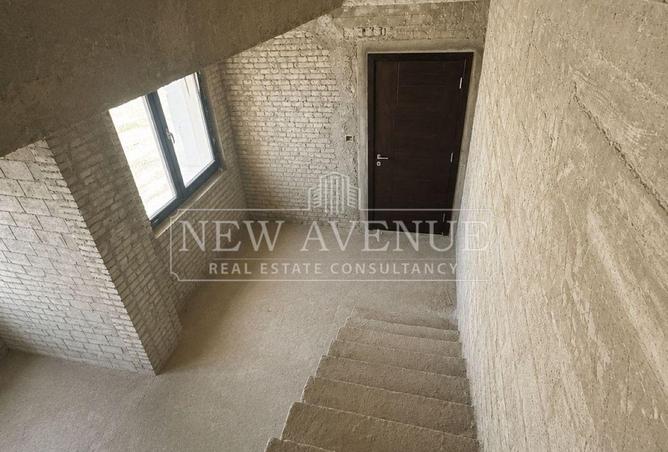 Triplex in Sodic Eastown overlooking Greenery - Widok 3