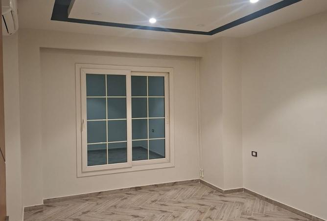106185373 - Property Image 3