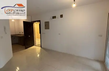 شقة - 1 حمام للايجار في B10 - مدينتي - القاهرة