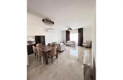 Apartment - 2 Bedrooms - 2 Bathrooms for sale in Fifth Square - The 5th Settlement - New Cairo City - Cairo