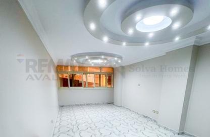 Apartment - 3 Bedrooms - 2 Bathrooms for rent in Al Nasr St. - Smouha - Hay Sharq - Alexandria Apartment - 3 Bedrooms - 2 Bathrooms for rent in Al Nasr St. - Smouha - Hay Sharq - Alexandria