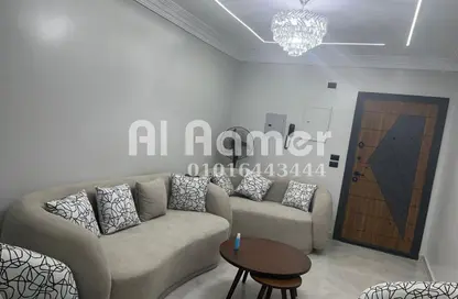 Apartment - 2 Bedrooms - 1 Bathroom for sale in Eighth Sector - Zahraa El Maadi - Hay El Maadi - Cairo
