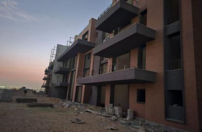 Apartment - 2 Bedrooms - 2 Bathrooms for sale in New Giza - Cairo Alexandria Desert Road - 6 October City - Giza