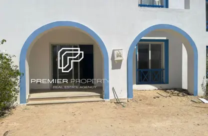 Chalet - 2 Bedrooms - 2 Bathrooms for sale in Mountain View - Ras Al Hekma - North Coast