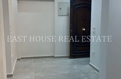 Apartment - 3 Bedrooms - 2 Bathrooms for rent in Ganoob El Acadimia - New Cairo City - Cairo