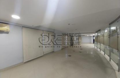 Shop - Studio - 3 Bathrooms for rent in Gameat Al Dewal Al Arabeya St. - Mohandessin - Giza