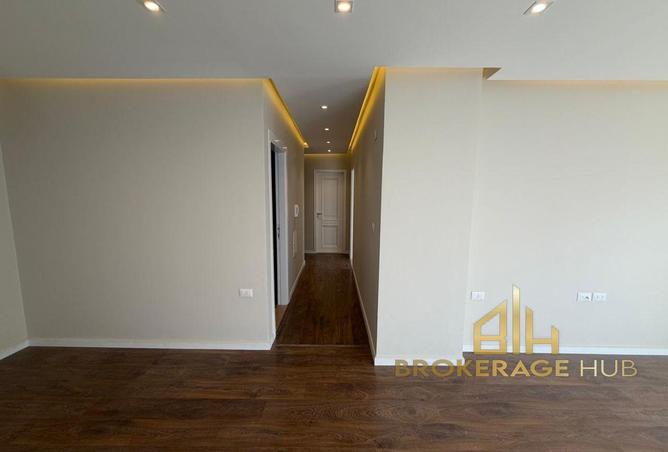 8645169 - Property Image 3