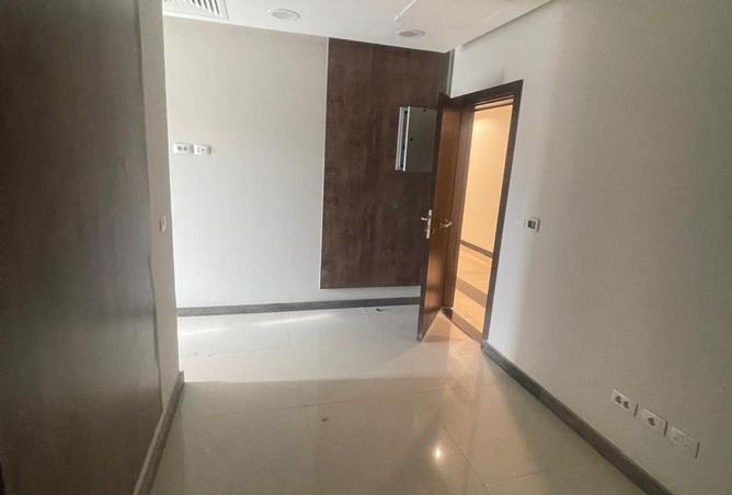 77330360 - Property Image 3