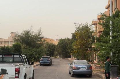 دوبلكس - 4 غرف نوم - 3 حمامات للبيع في شارع دكتور محمد عبده عباسي - الحي الخامس - مدينة العبور - القليوبية