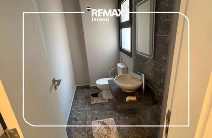 Apartment - 3 Bedrooms - 4 Bathrooms for rent in Village West - Sheikh Zayed Compounds - Sheikh Zayed City - Giza