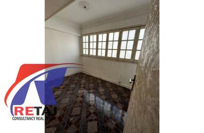 Apartment - 3 Bedrooms - 2 Bathrooms for sale in Moez Al Dawla St. - 6th Zone - Nasr City - Cairo