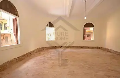 Apartment - 3 Bedrooms - 1 Bathroom for sale in Al Aashi St. - Sporting - Hay Sharq - Alexandria