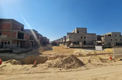فيلا - 4 غرف نوم - 3 حمامات للبيع في اليكس ويست - كمبوندات الاسكندرية - الاسكندرية