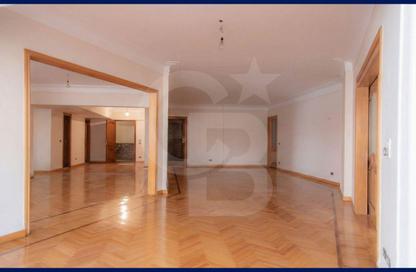 Apartment - 4 Bedrooms - 3 Bathrooms for sale in Al Ekbal St. - Laurent - Hay Sharq - Alexandria
