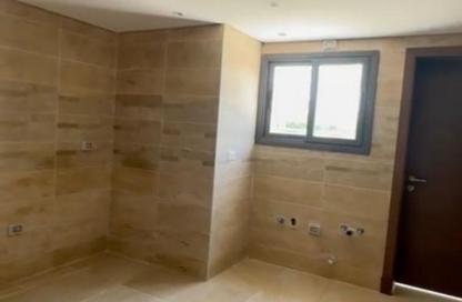 Villa - 4 - 3 for sale in Fifth Square - The 5th Settlement - New Cairo City - Cairo