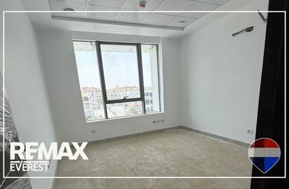 عيادة - استوديو للايجار في ويست جايت - كمبوندات 6 أكتوبر - مدينة 6 أكتوبر - الجيزة