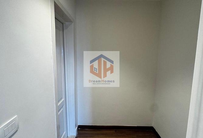77328963 - Property Image 3