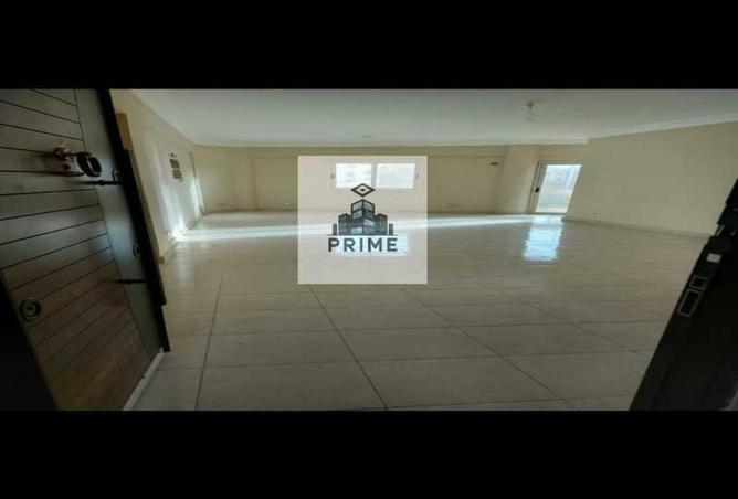 8701172 - صورة العقار 2