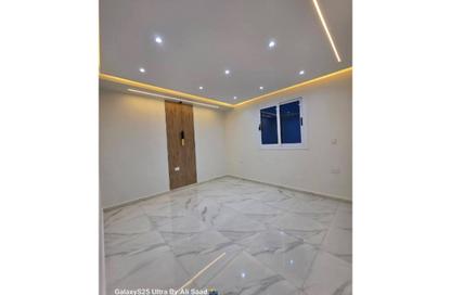 Apartment - 3 Bedrooms - 3 Bathrooms for sale in Gate 4 - Mena - Hadayek El Ahram - Giza