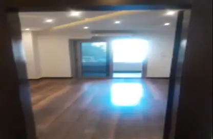 Office Space - 3 Bedrooms - 2 Bathrooms for rent in Al Tahrir St. - Dokki - Giza