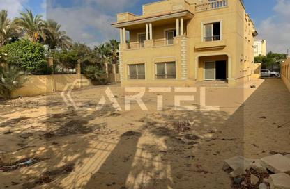 Villa - 6 Bedrooms - 6 Bathrooms for sale in Fountain Park - 5th Settlement Compounds - The 5th Settlement - New Cairo City - Cairo