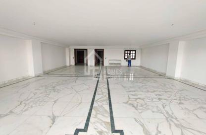 Office Space - 4 Bedrooms - 4 Bathrooms for rent in Mohamed Mazhar St. - Zamalek - Cairo