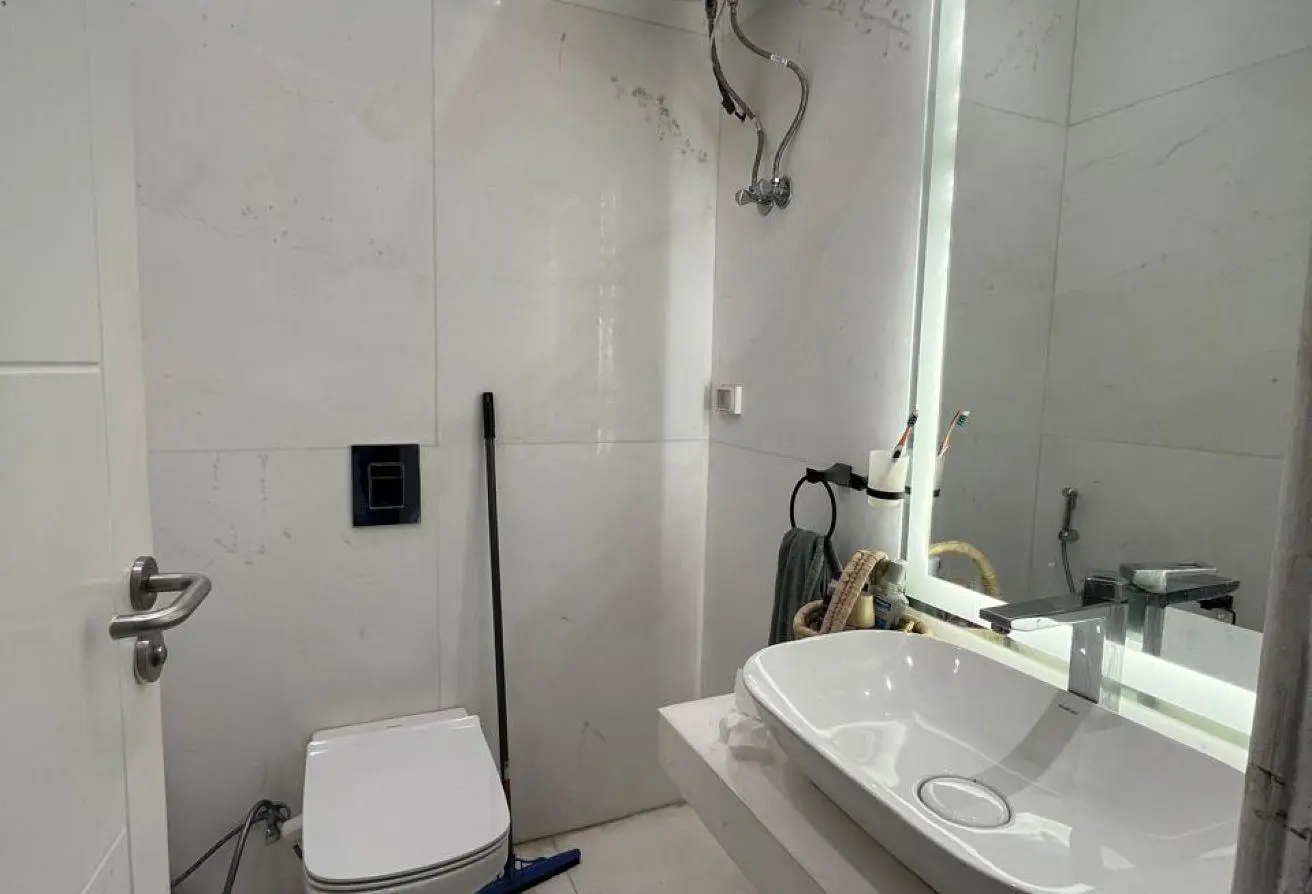 87508379 - Property Main Image