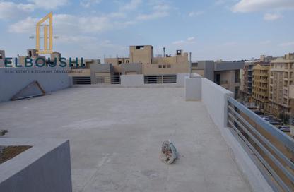 Roof - 3 Bedrooms - 1 Bathroom for sale in Al Andalus District - New Cairo City - Cairo