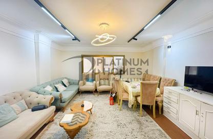 Apartment - 3 Bedrooms - 1 Bathroom for sale in Gamal Abdel Nasser Road - Sidi Beshr - Hay Awal El Montazah - Alexandria