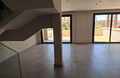 دوبلكس - 3 غرف نوم - 3 حمامات للبيع في فيلدج ويست - كمبوندات الشيخ زايد - الشيخ زايد - الجيزة