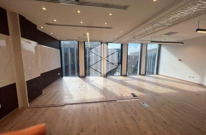 Office Space - 4 Bedrooms - 2 Bathrooms for rent in Eastown - 5th Settlement Compounds - The 5th Settlement - New Cairo City - Cairo