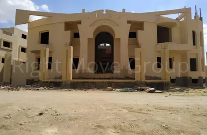 فيلا - 8 غرف نوم - 8 حمامات للبيع في شارع البستان - الحي التاسع - الشيخ زايد - الجيزة