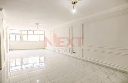 Apartment - 2 Bedrooms - 2 Bathrooms for sale in Victor Ammanuel Square - Smouha - Hay Sharq - Alexandria