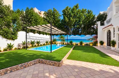 Villa - 5 - 3 for sale in Hurghada - Red Sea