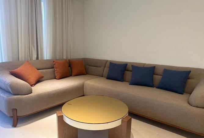 102073225 - Property Image 3