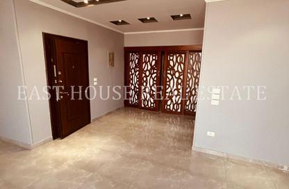 Apartment - 4 Bedrooms - 3 Bathrooms for rent in El Yasmeen 1 - El Yasmeen - New Cairo City - Cairo