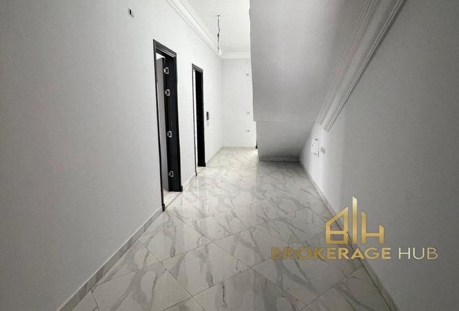 8590679 - Property Image 3