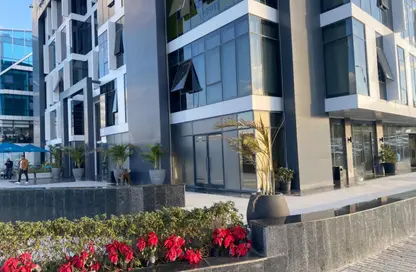 عيادة - 2 غرف نوم - 2 حمامات للبيع في اجورا زايد - شارع الشباب - الشيخ زايد - الجيزة