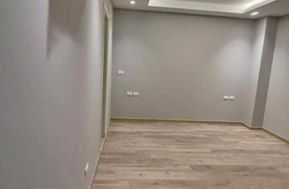 Apartment - 3 Bedrooms - 3 Bathrooms for sale in Village West - Sheikh Zayed Compounds - Sheikh Zayed City - Giza Apartment - 3 Bedrooms - 3 Bathrooms for sale in Village West - Sheikh Zayed Compounds - Sheikh Zayed City - Giza