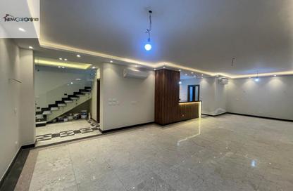 Duplex - 4 Bedrooms - 5 Bathrooms for rent in Eastown - 5th Settlement Compounds - The 5th Settlement - New Cairo City - Cairo
