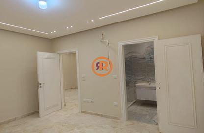 Villa - 5 Bedrooms - 5 Bathrooms for sale in Golden Gates - Al Hadaba Al Wosta - Mokattam - Cairo