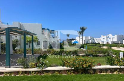 Twin House - 4 Bedrooms - 3 Bathrooms for rent in Mountain View - Ras Al Hekma - North Coast