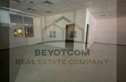 Office Space - 3 Bedrooms - 2 Bathrooms for rent in Al Karma 2 - 5th District - Sheikh Zayed City - Giza