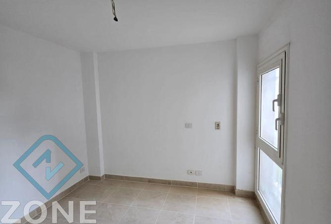 74028439 - صورة العقار 3