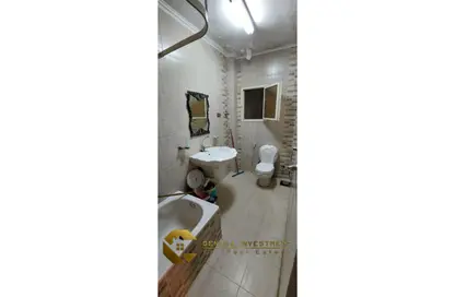 Apartment - 2 Bedrooms - 1 Bathroom for rent in Street 10 - 1st District - Sheikh Zayed City - Giza